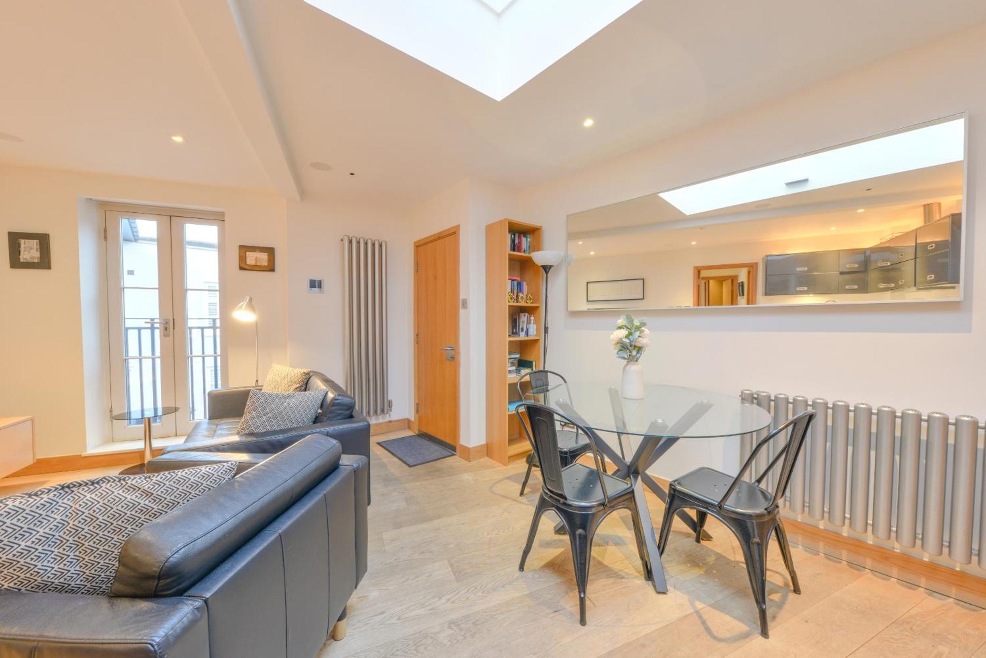 Central Two Bedroom Apartments St Albans By Central Stays Short Lets & Serviced Accommodation With Free Parking Bilik gambar
