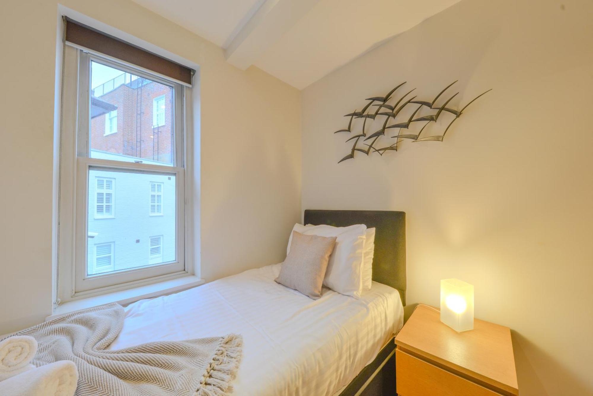 Central Two Bedroom Apartments St Albans By Central Stays Short Lets & Serviced Accommodation With Free Parking Bilik gambar