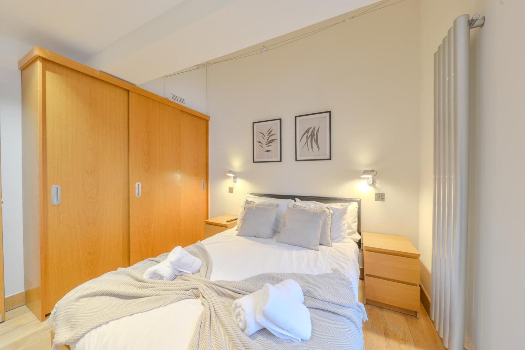 Central Two Bedroom Apartments St Albans By Central Stays Short Lets & Serviced Accommodation With Free Parking Bilik gambar